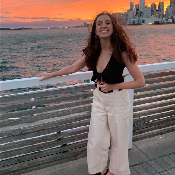 Meet your Posher, Dayna - Picture 1 of 1